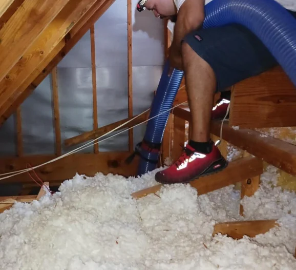 attic fiberglass insulation installation